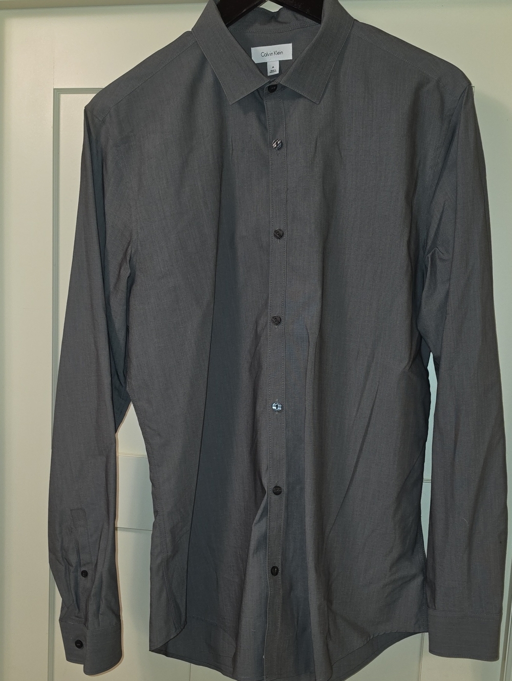 Like New Calvin Klein Men's Button-Down Dress Shirt — Charcoal Gray